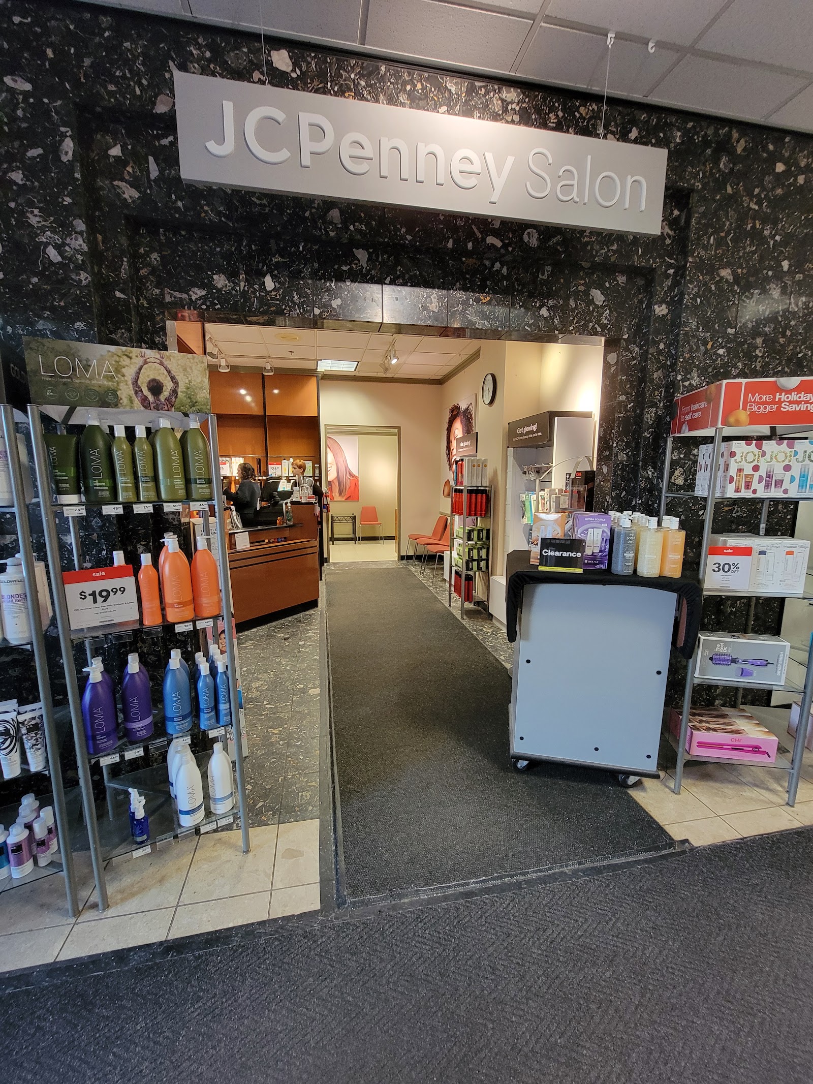 JCPenney Salon nail photo 2
